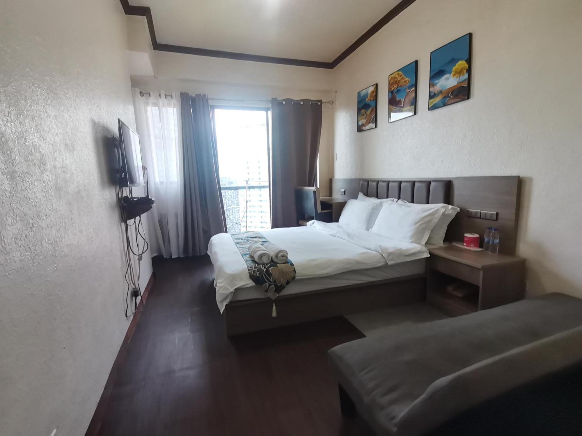 Aparthotel Passion Makati Makati City Esterno foto